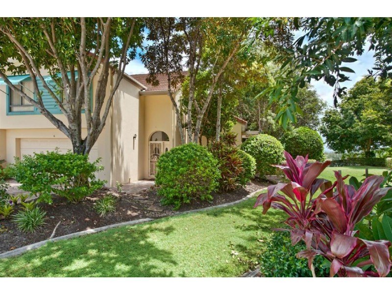 6/125 ‘Ashton’ Santa Cruz Boulevard, Clear Island Waters QLD 4226