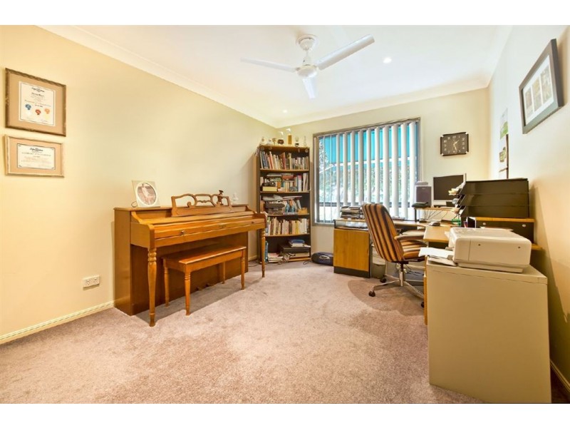 6/125 ‘Ashton’ Santa Cruz Boulevard, Clear Island Waters QLD 4226