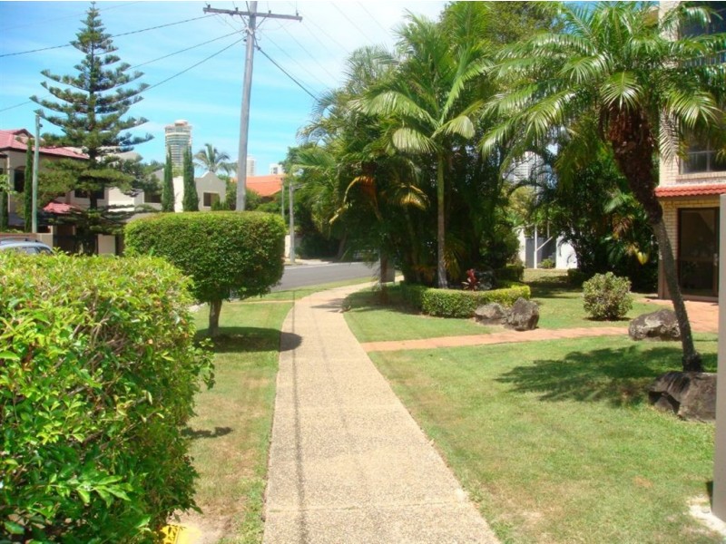 6/112 Stanhill Drive, Chevron Island QLD 4217