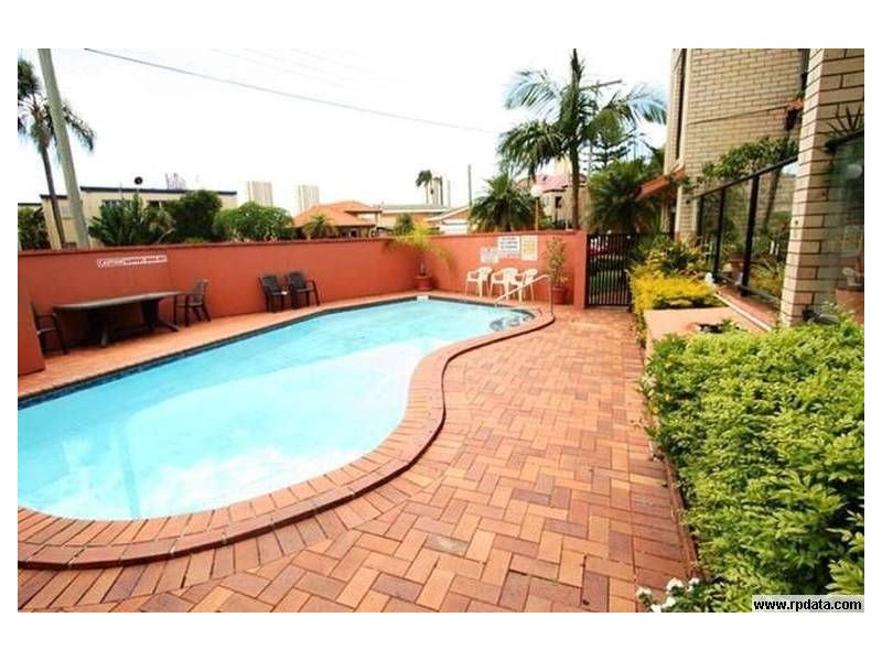 6/112 Stanhill Drive, Chevron Island QLD 4217