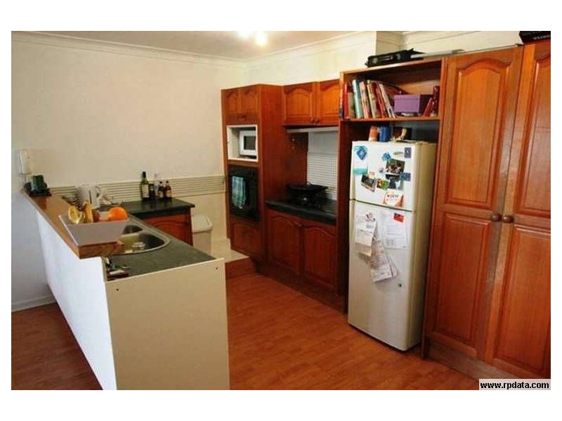 6/112 Stanhill Drive, Chevron Island QLD 4217