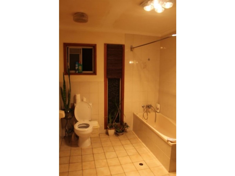 3 Coral Gables Key, Broadbeach Waters QLD 4218