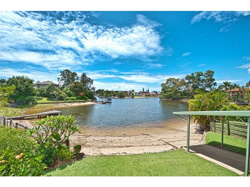 43 River Crescent, Broadbeach Waters QLD 4218