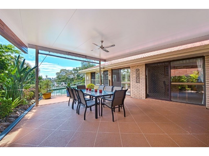 43 River Crescent, Broadbeach Waters QLD 4218