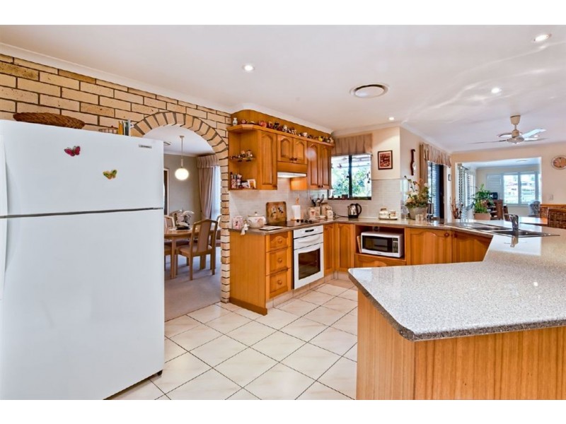 43 River Crescent, Broadbeach Waters QLD 4218