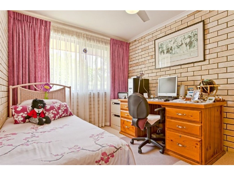 43 River Crescent, Broadbeach Waters QLD 4218