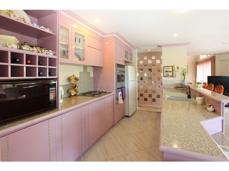 7 Drayton Terrace, Mermaid Waters QLD 4218