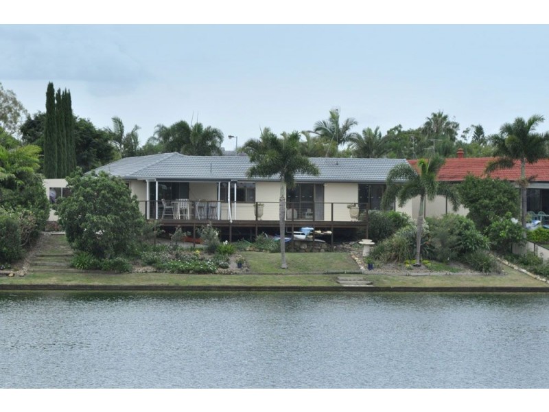 23 Long Island Court, Mermaid Waters QLD 4218