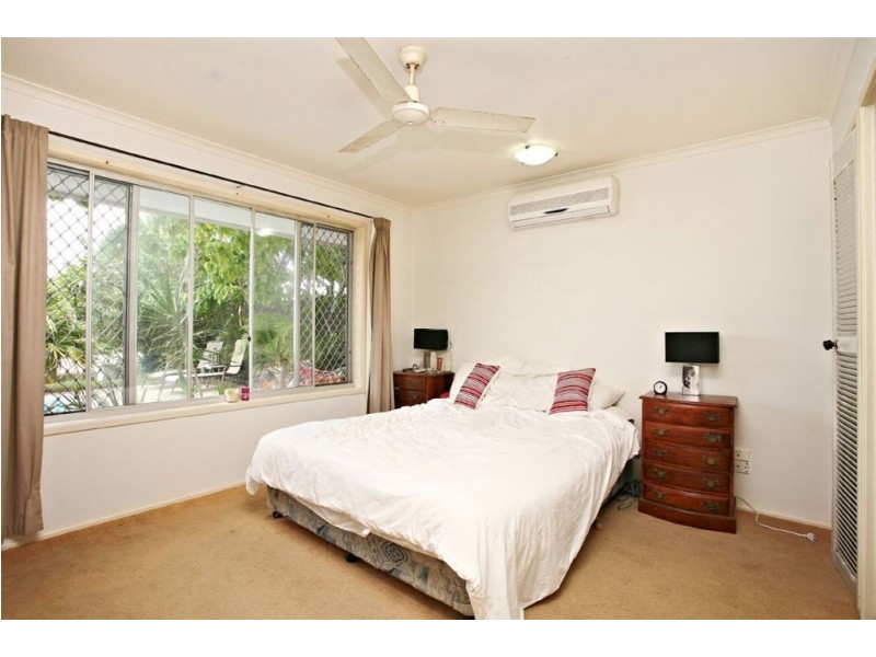 30 Verdichio Avenue, Mermaid Waters QLD 4218