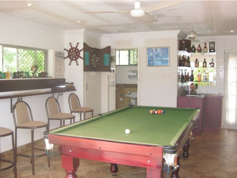 9 Moorilla Place, Broadbeach Waters QLD 4218