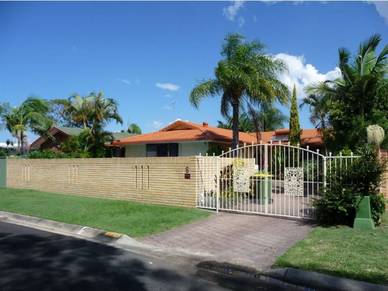 6 Driver Court, Mermaid Waters QLD 4218