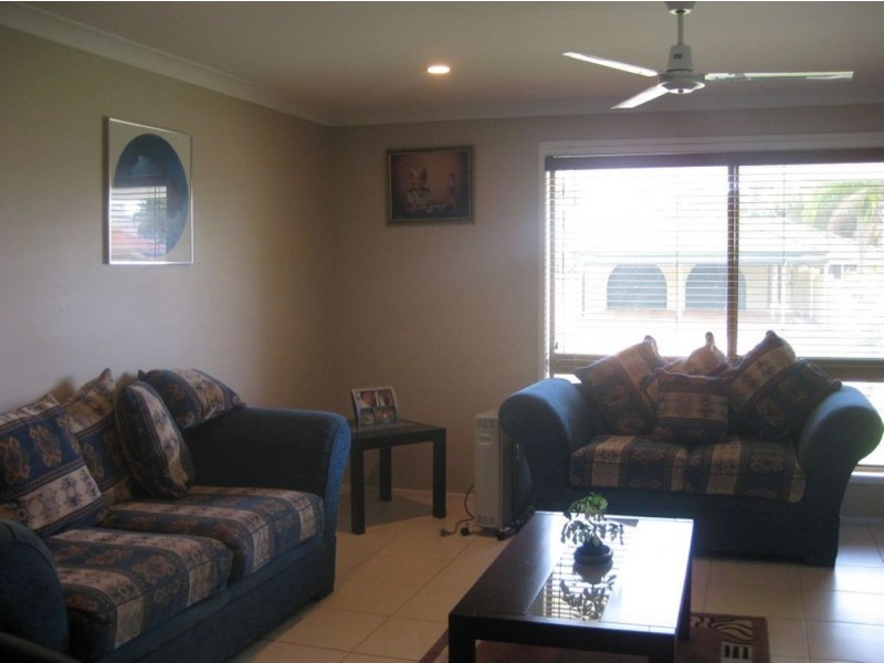 61 Volante Crescent, Mermaid Waters QLD 4218