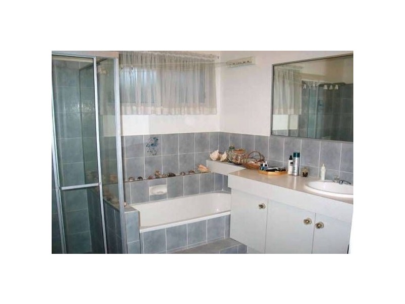 41 Lancelin Drive, Mermaid Waters QLD 4218