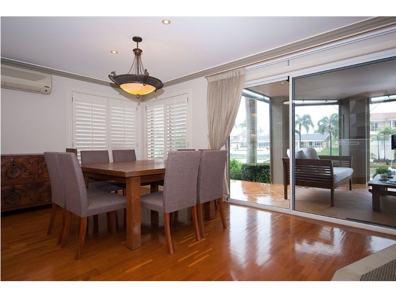 337 Monaco Street, Broadbeach Waters QLD 4218