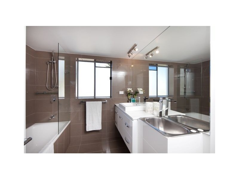 21 Albatross Avenue, Mermaid Beach QLD 4218