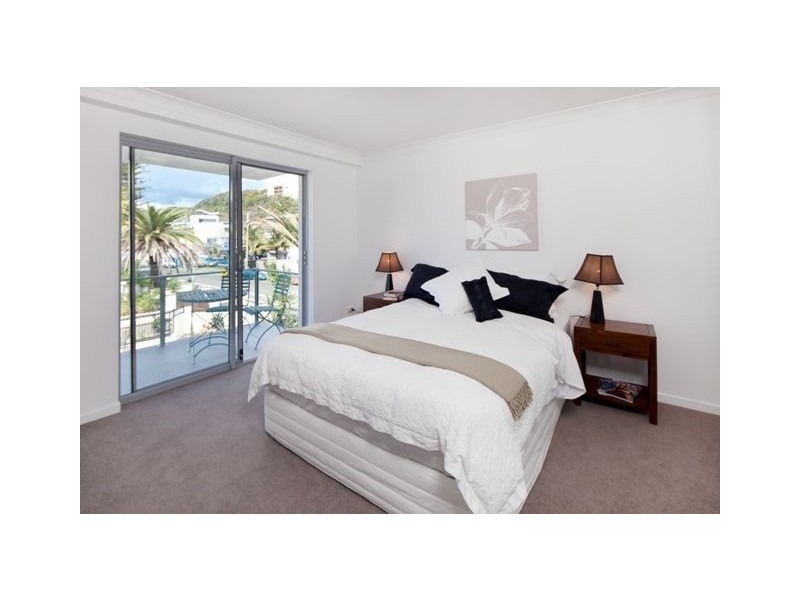 21 Albatross Avenue, Mermaid Beach QLD 4218