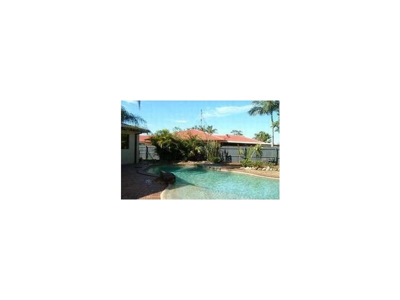 78 Barrier Reef Drive, Mermaid Waters QLD 4218
