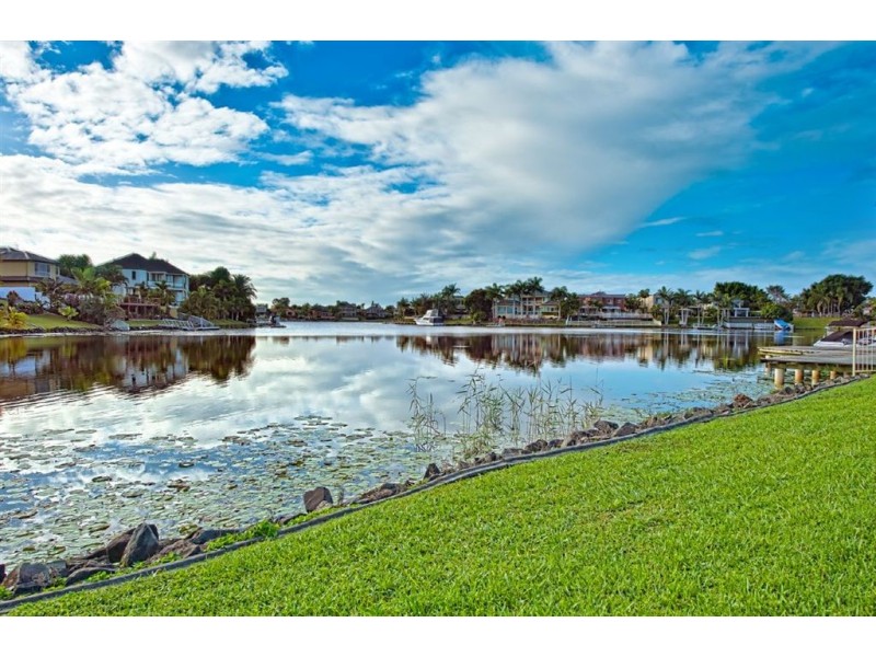 45 Martinique Way, Clear Island Waters QLD 4226