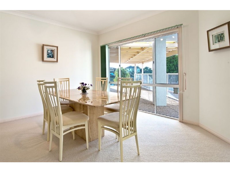 45 Martinique Way, Clear Island Waters QLD 4226