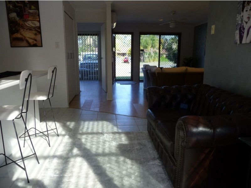 14 Morinda Way, Labrador QLD 4215