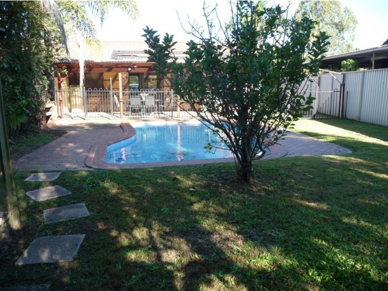 14 Morinda Way, Labrador QLD 4215