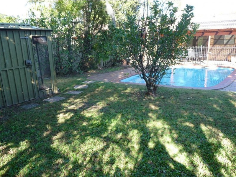 14 Morinda Way, Labrador QLD 4215