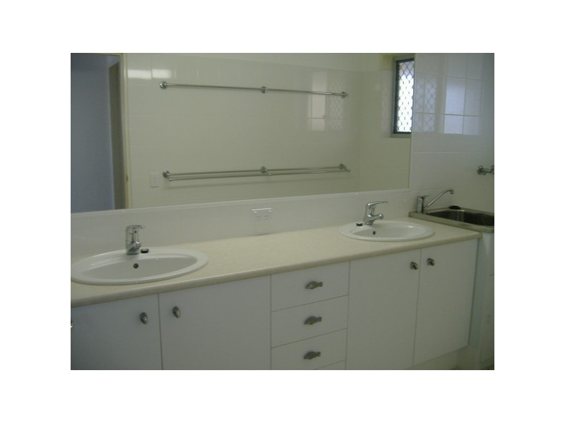 5/143 Hedges Avenue, Mermaid Beach QLD 4218