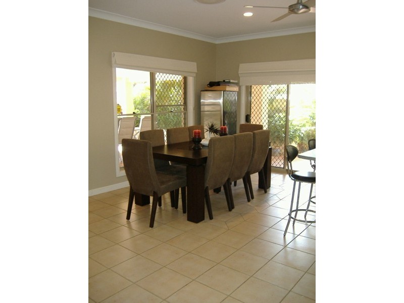 40 Beauty Point Drive, Robina QLD 4226