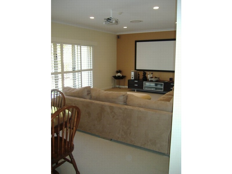 40 Beauty Point Drive, Robina QLD 4226