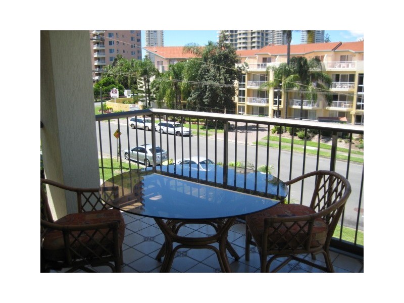 5/35 Australia Avenue, Broadbeach QLD 4218