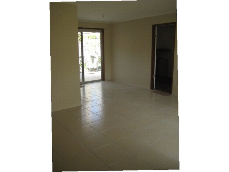 42 Marble Drive, Carrara QLD 4211
