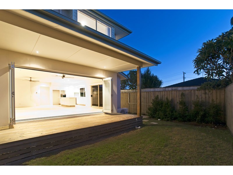 1/76 Paradise Island Drive, Surfers Paradise QLD 4217