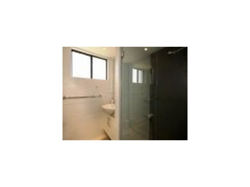 5/18 Sunshine Blvd, Broadbeach Waters QLD 4218