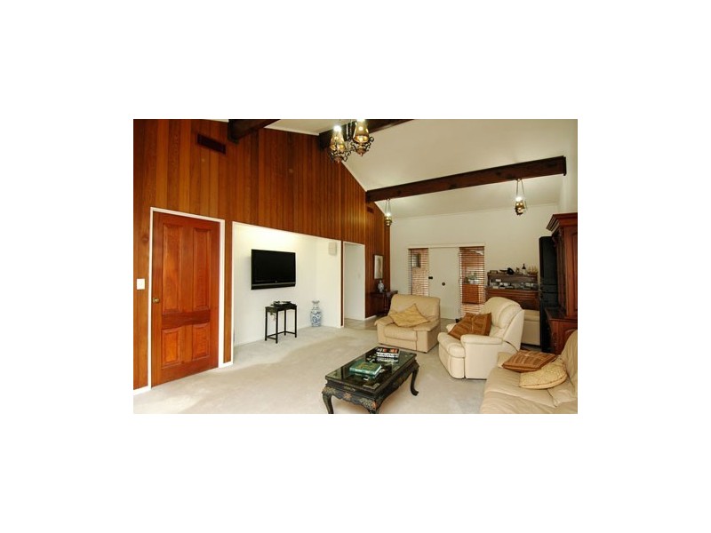 3 Cedar Place, Broadbeach Waters QLD 4218