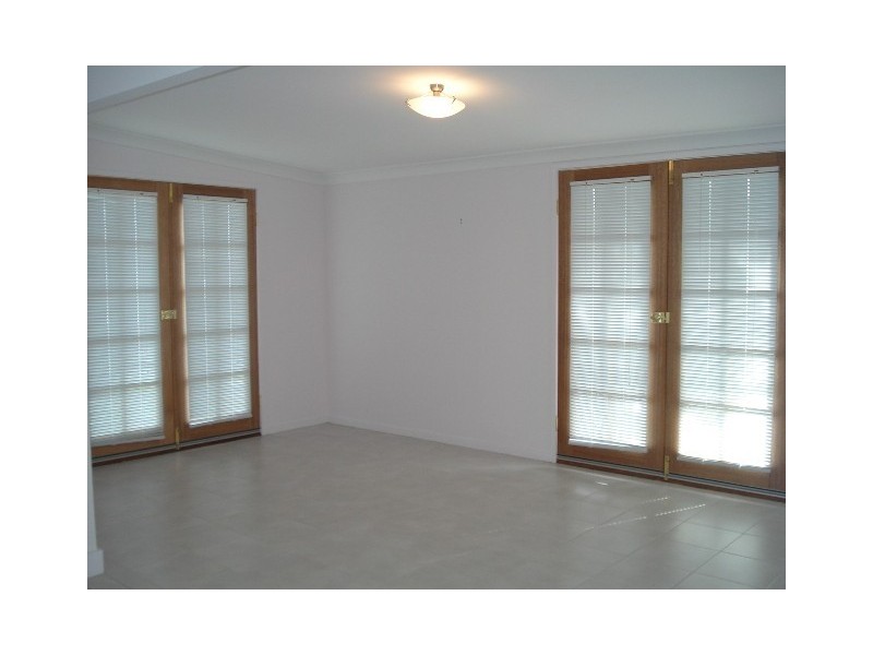 14 Allambi Avenue, Broadbeach Waters QLD 4218