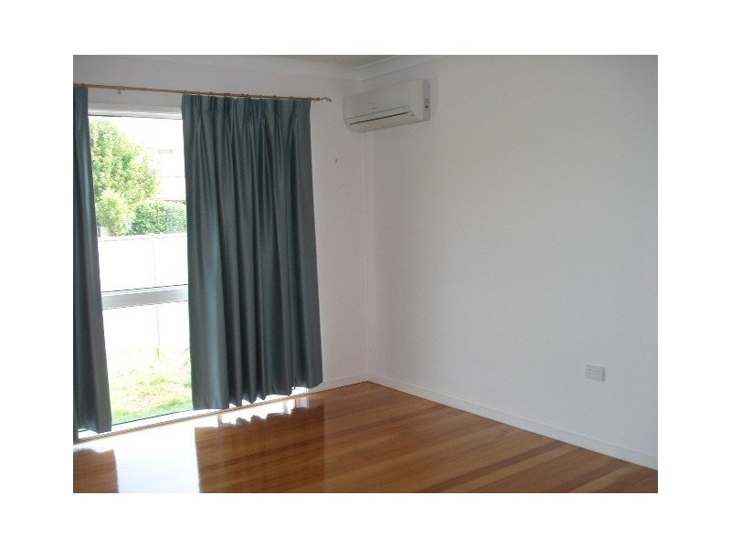 14 Allambi Avenue, Broadbeach Waters QLD 4218