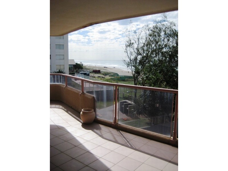 3/37 Garfield, Surfers Paradise QLD 4217