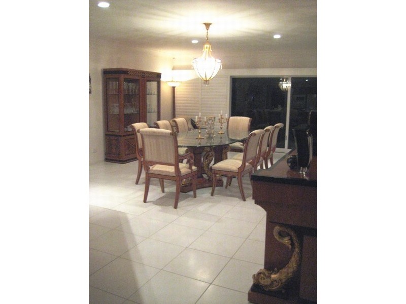 Broadbeach Waters QLD 4218