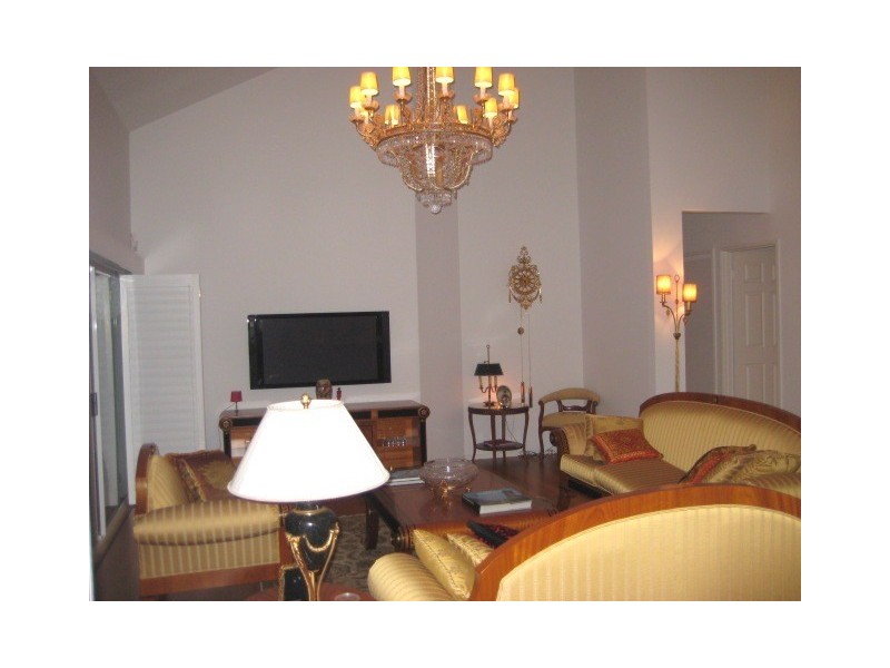 Broadbeach Waters QLD 4218