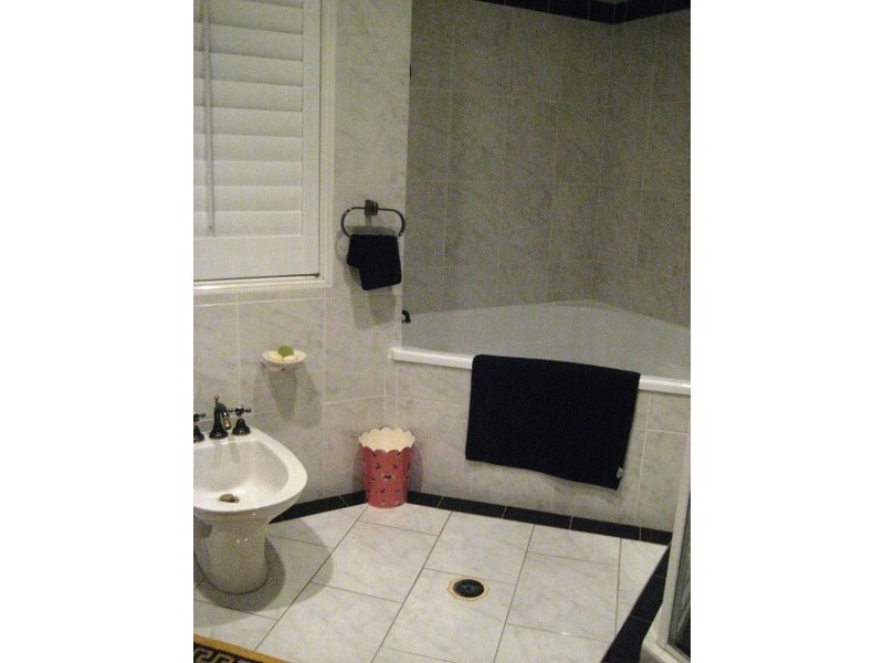 Broadbeach Waters QLD 4218