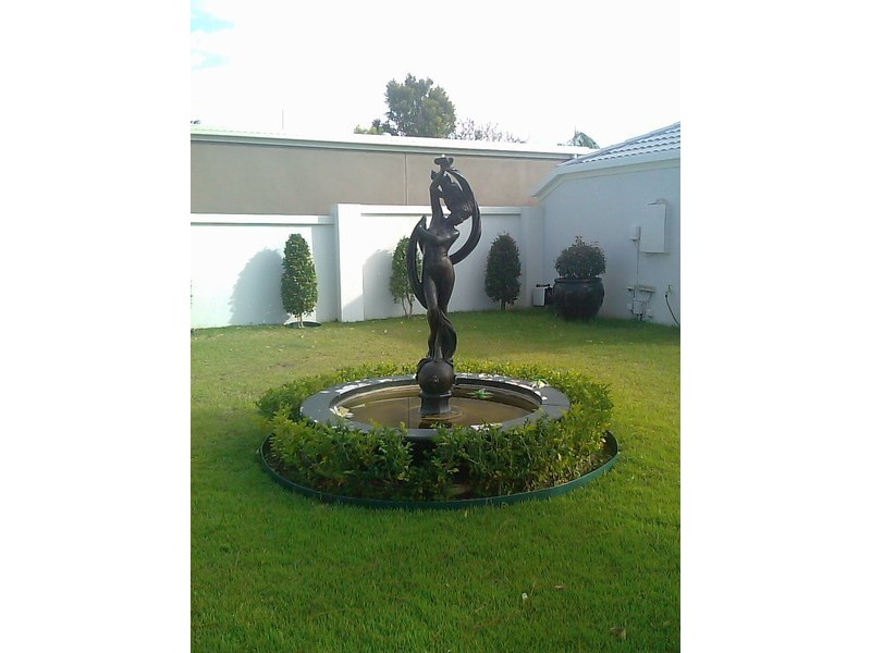 Broadbeach Waters QLD 4218