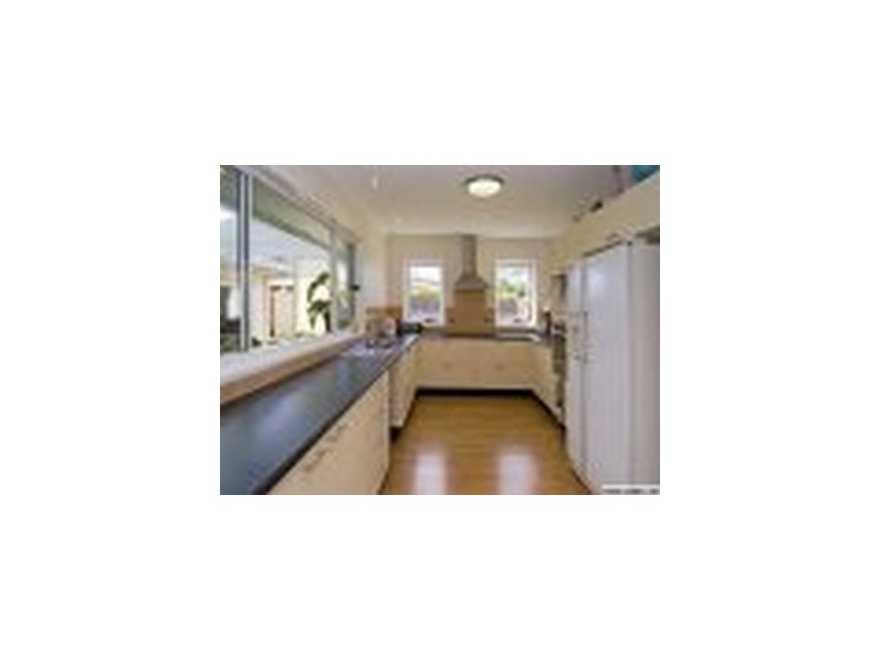 3 Allambi Avenue, Broadbeach Waters QLD 4218