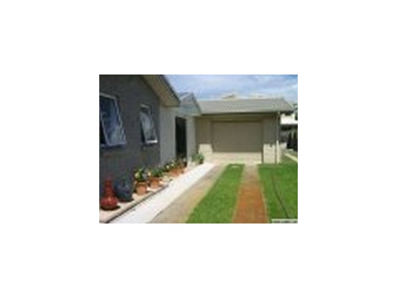 3 Allambi Avenue, Broadbeach Waters QLD 4218