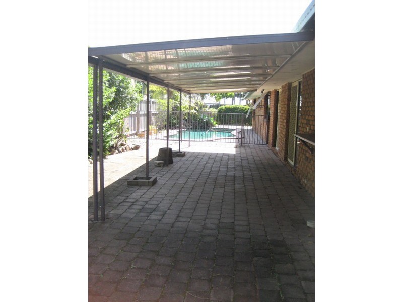 345 Rio Vista Blvd, Mermaid Waters QLD 4218