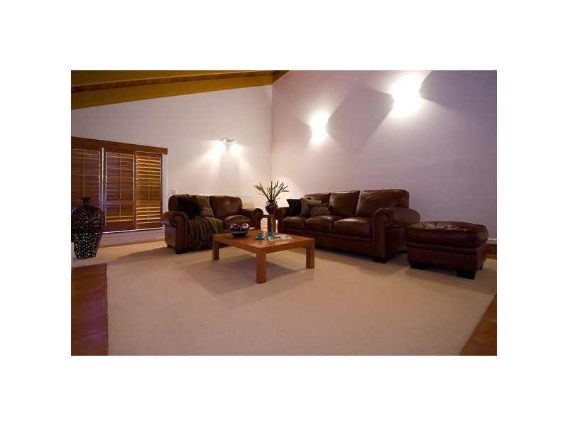 333 Monaco Street, Broadbeach Waters QLD 4218