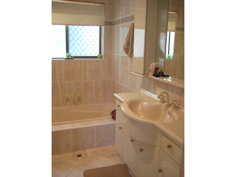 105 Bundall Road, Bundall QLD 4217