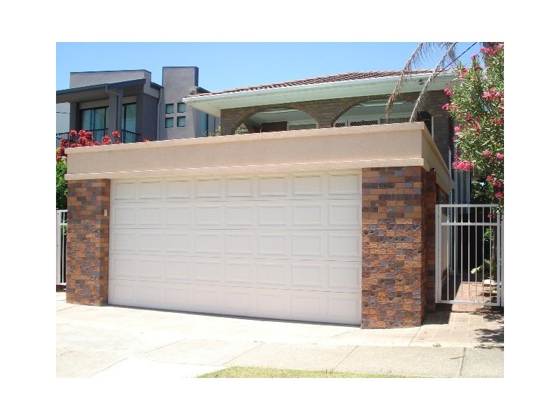 32 Tamborine Street, Mermaid Beach QLD 4218