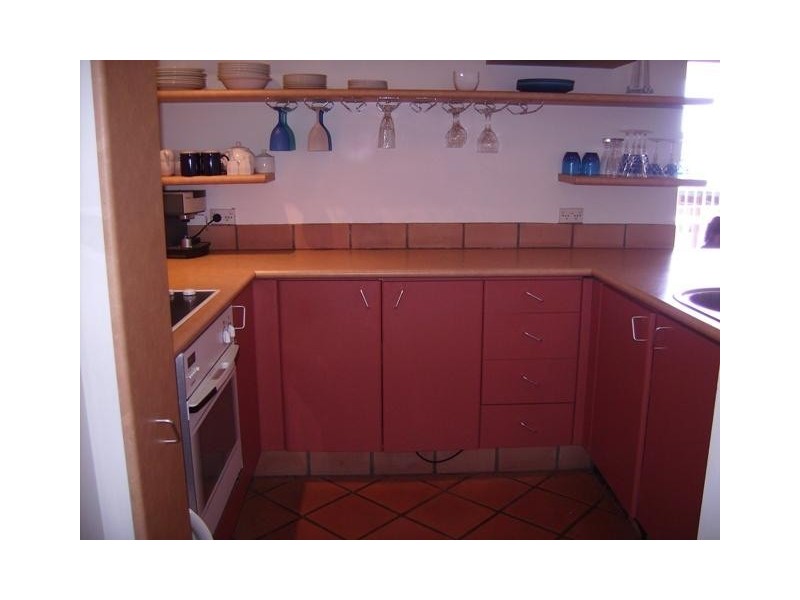 2D/50 Old Burleigh Road, Broadbeach QLD 4218