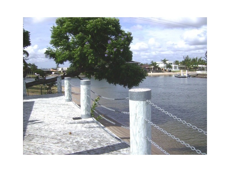 41 Allambi Ave, Broadbeach Waters QLD 4218