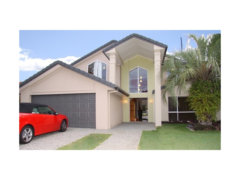14 St Martin Place, Clear Island Waters QLD 4226